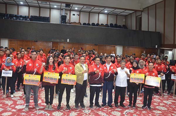 FikomMoestopo's tweet image. 2. Selengkapnya klik Link di bawah ini :

fikomnews.com/universitas-mo…

#fikomhebat
#fikommoestopo
#moestopo
#fikomnews