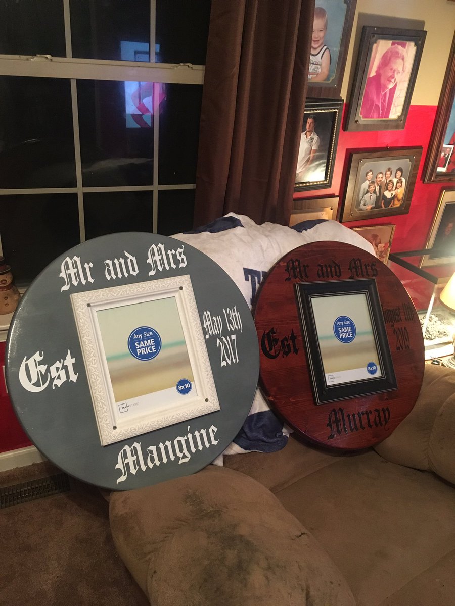 colormecrazy717's tweet photo. #AnniversaryGift #wedding #weddinggift #bride #groom #custom #vinyldecal #etsy @Etsy https://t.co/IQt2zU9OCL https://t.co/y1X9HLsmp6