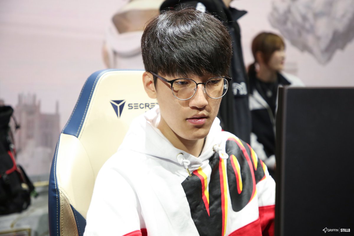 TeamGriffinLoL's tweet image. 📸월즈 사진 창고 털이
마드리드 장비 테스트 사진들!
🔗hoy.kr/hDJTU
Worlds Pictures Are Here!
Pictures during equipment check in Madrid!
#GRF #TechTest #Worlds2019