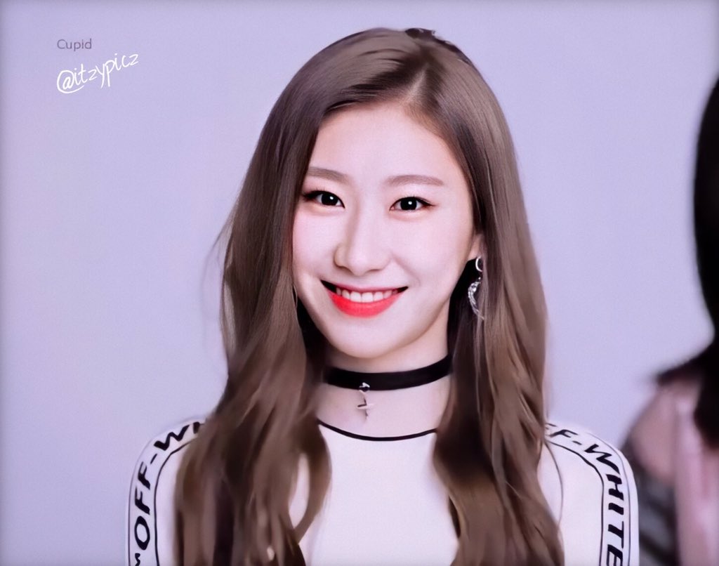 itzypicz's tweet image. Chaeryeong BEST girl
Chaeryeong PRETTIEST girl
Chaeryeong most TALENTED girl