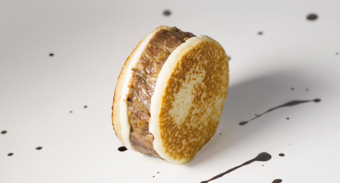 Carne de cabrito y queso majorero, una exquisita combinación. ¿Te atreves con esta receta? 🧀😍 | #maxoratacheese

maxorata.es/sandwich-de-ca…