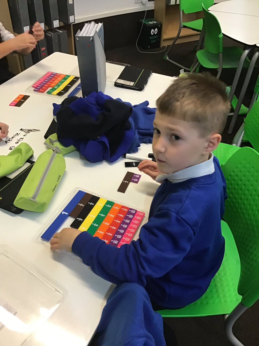 _Mrs_Egan_'s tweet photo. Using fraction walls to help us understand equivalent fractions @jesmond_gardens https://t.co/YWa6aSkXTu