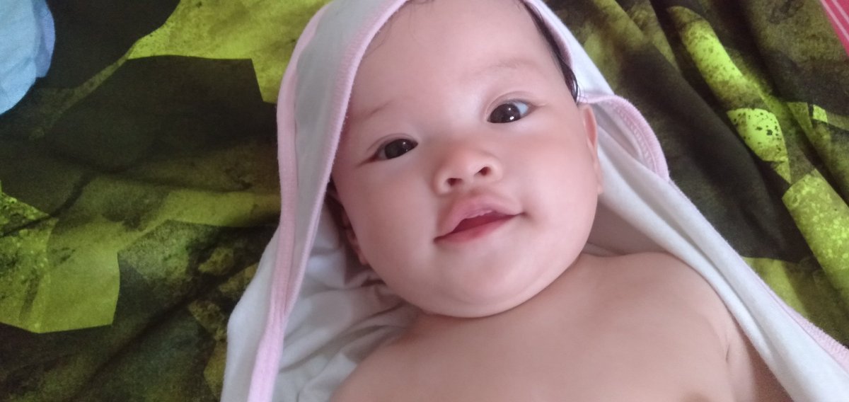 CarobJane's tweet photo. #Babylablab💋 #myforeverlove https://t.co/qaijtZsycE