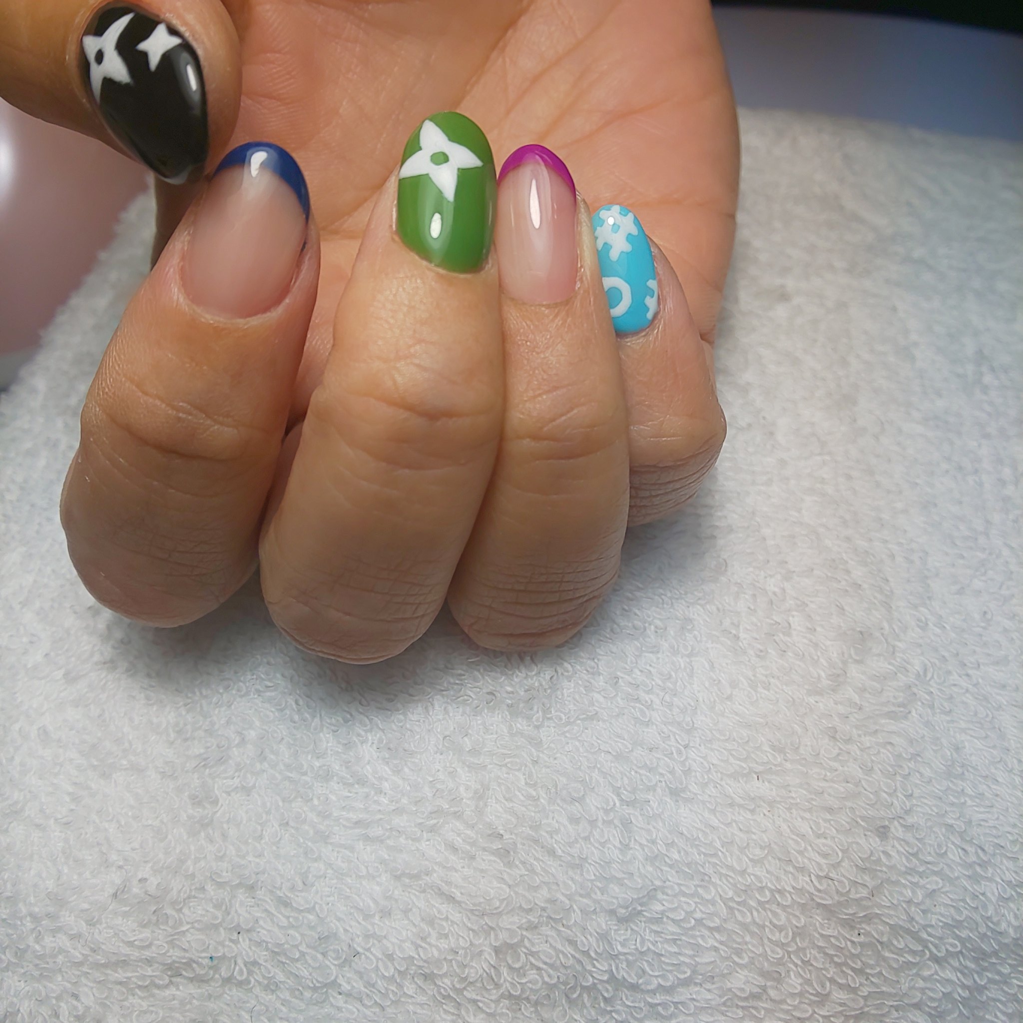 Maritera Nailsalon 忍たまをイメージしたネイルでおじゃる 手裏剣を描くのは予想より難しい 忍たま乱太郎 ネイル 忍たまネイル 意外に難しい 少し凹む 我孫子ネイル 我孫子 ネイルアート