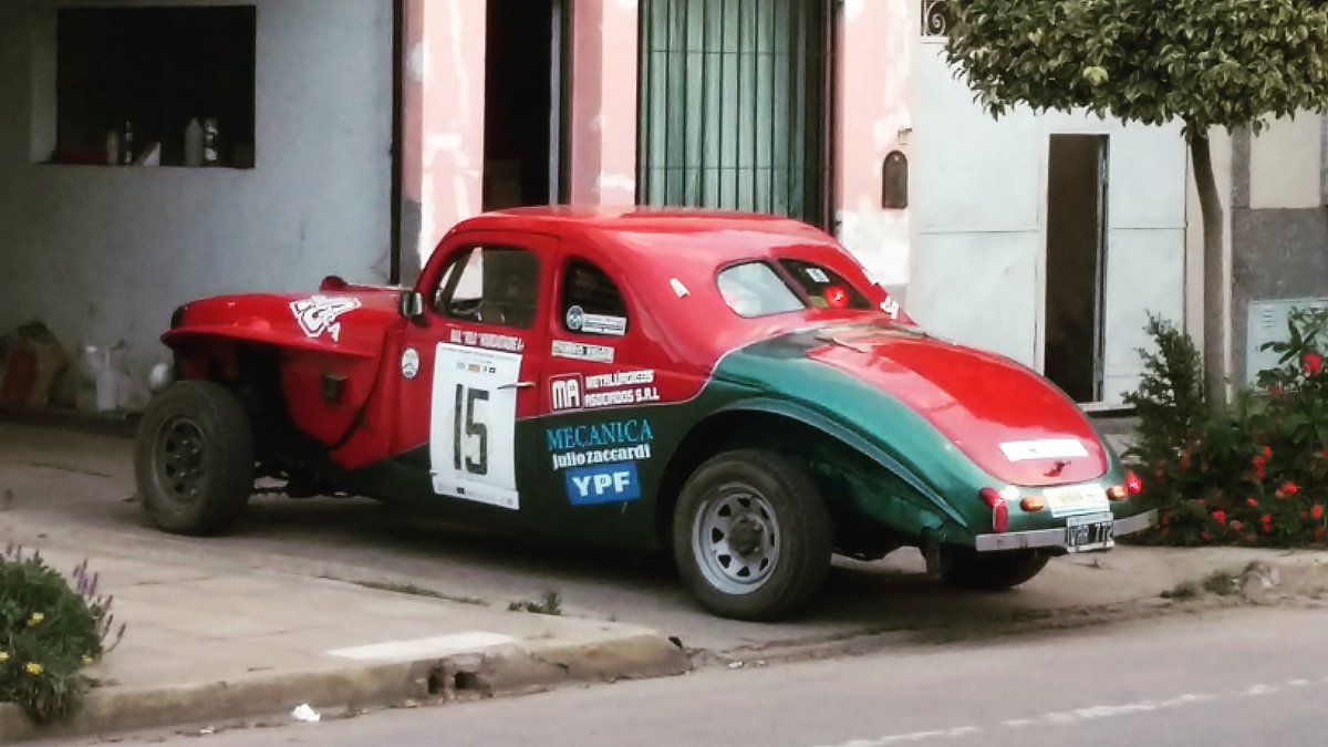 TRossi1's tweet photo. Vature pistero te hace olvidar los Mercedes Benz https://t.co/58qIeEOC8V