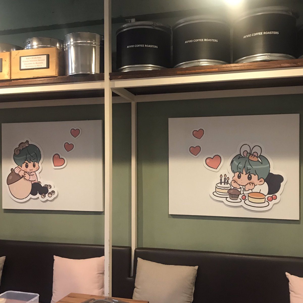 yoons_kk's tweet photo. #HAPPYWOOJINDAY #박우진귀엽다
금손이신 분들 전부 너무 멋져요ㅠㅠㅠㅠ 어떻게 그림이랑 딱 어울리는 카페에 하셨네요🥰😘 https://t.co/xqDzXvaZOZ