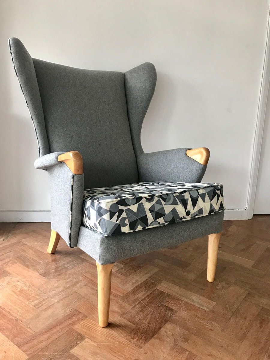 popupmakerstore's tweet photo. Stunning upholstery from @springupholster at #BrightonMakerStore 15-17 November @ArtspacePhoenix https://t.co/XefMReX1NF
