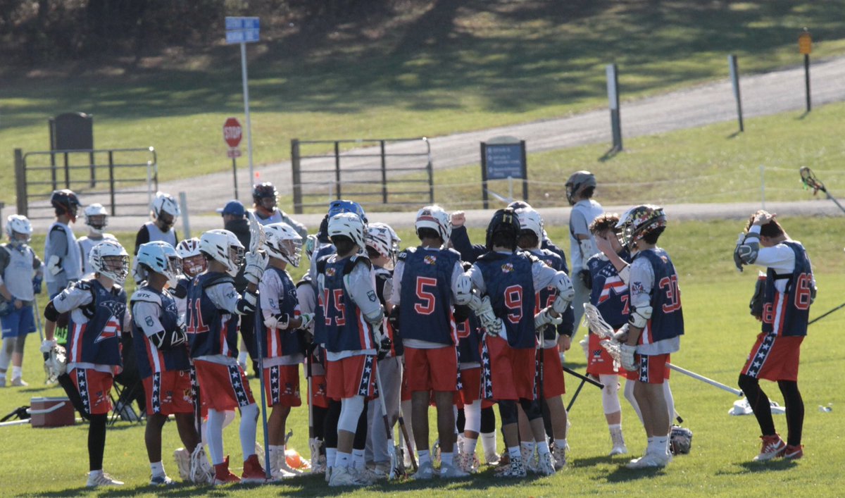 MDXLax's tweet photo. Happy #teammatetuesday from our JV Select team as they huddle up during their tournament action this past weekend. #MDXLax #RepTheX #FallBall #LaxFed https://t.co/v0eoCwYRd3
