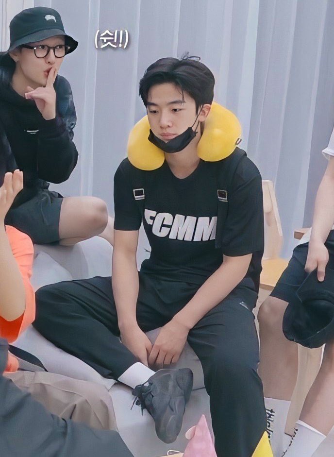 X1WeOneItPH's tweet photo. PH GO| #WeOneItPHGO

Yorangdan's! 
Be Selca Day ready by wearing a shirt same as your bias! 

YOHAN'S FCMM SHIRT (Fan Made)

💸350 PHP plus LSF
with Yohan Freebies 🥰

DOO: 11/30/2019
DOP: 3 days upon ordering 

Order Form:
https://t.co/0FAKLf8cgE 

PLS HELP RT CO-One Its! 🙏🏻 https://t.co/fGl7SeIN6R