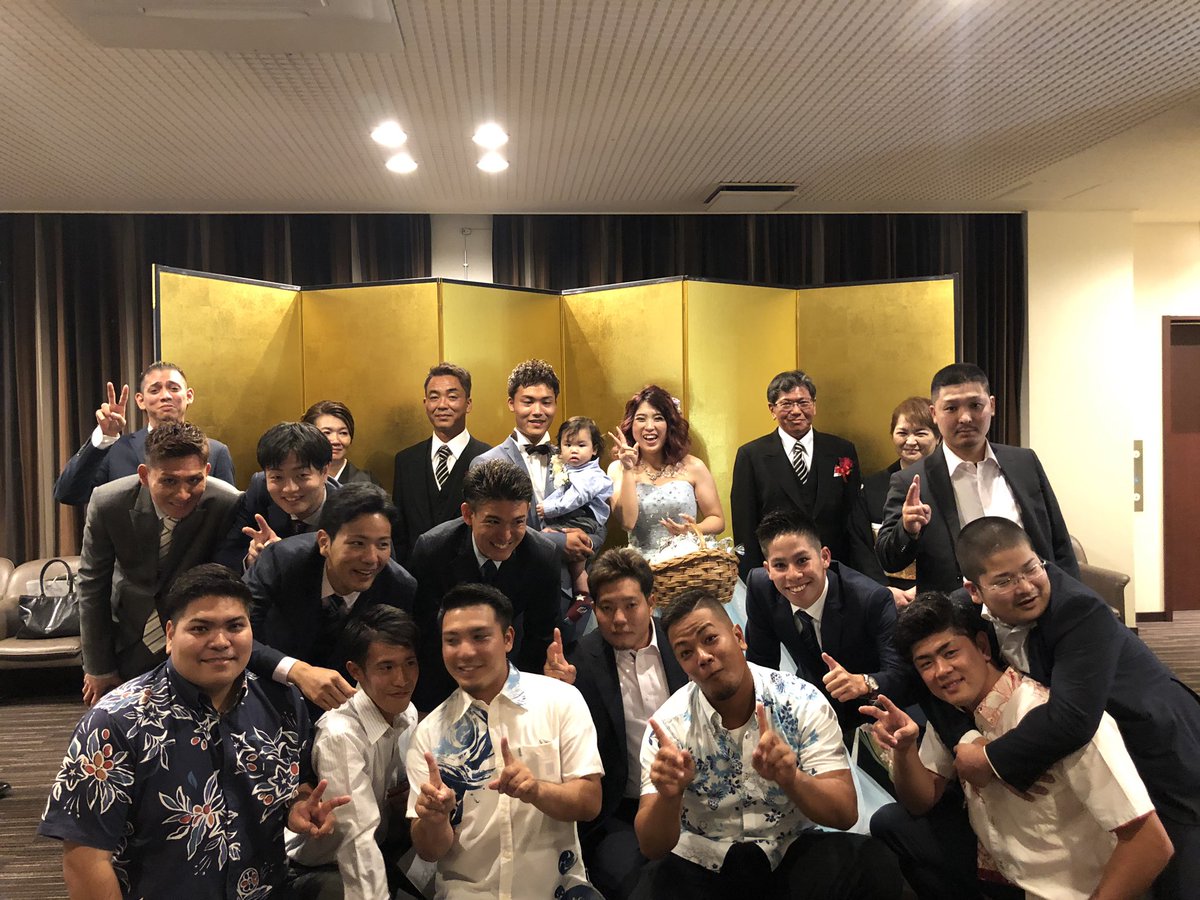 mawashitetsuo's tweet photo. 結婚式ー感動感動
二次会面白面白
三時帰宅次仕事辛辛

#行って分かったことあった
#しょうじはダンサーってこと
#のんちゃんは寿司職人 https://t.co/WkD8Z4wOzt