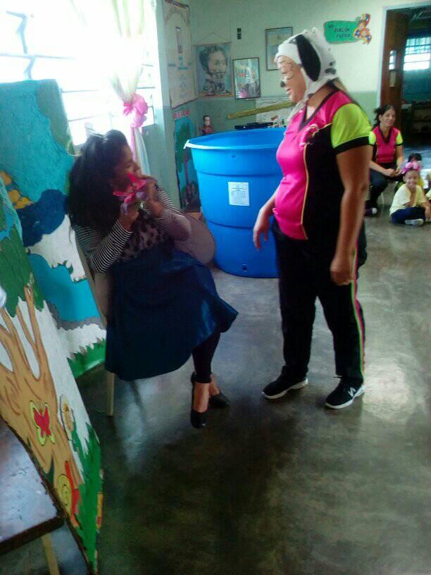 cei_deleite's tweet photo. GRAN COMPARTIR CIERRE DEL MES DE LA EDUCACIÓN INICIAL CON ACTIVIDADES RECREATIVAS PARA LOS NIÑOS Y NIÑAS DE NUESTRA INSTITUCIÓN😘😘😘
@ceisimoncitoeldeleite @municipiodiegoibarra @parroquiaaguascalientes 
@NicolasMaduro @psuvaristobulo @AnaGPinto1 @ZeCarabobo @crca_zec https://t.co/LNkcAJx5Qt