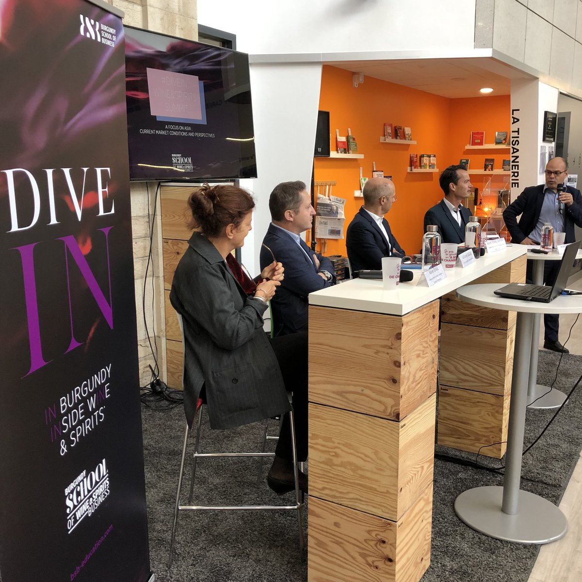 Welcome to the Wine&Spirits Summit! A great thank you to our speakers Marie Duval, Guillaume Déglise and Xavier Pignel-Dupont 😊#winebusiness #winemanagement #winelovers #divein #wearebsb #wearegamechangers
