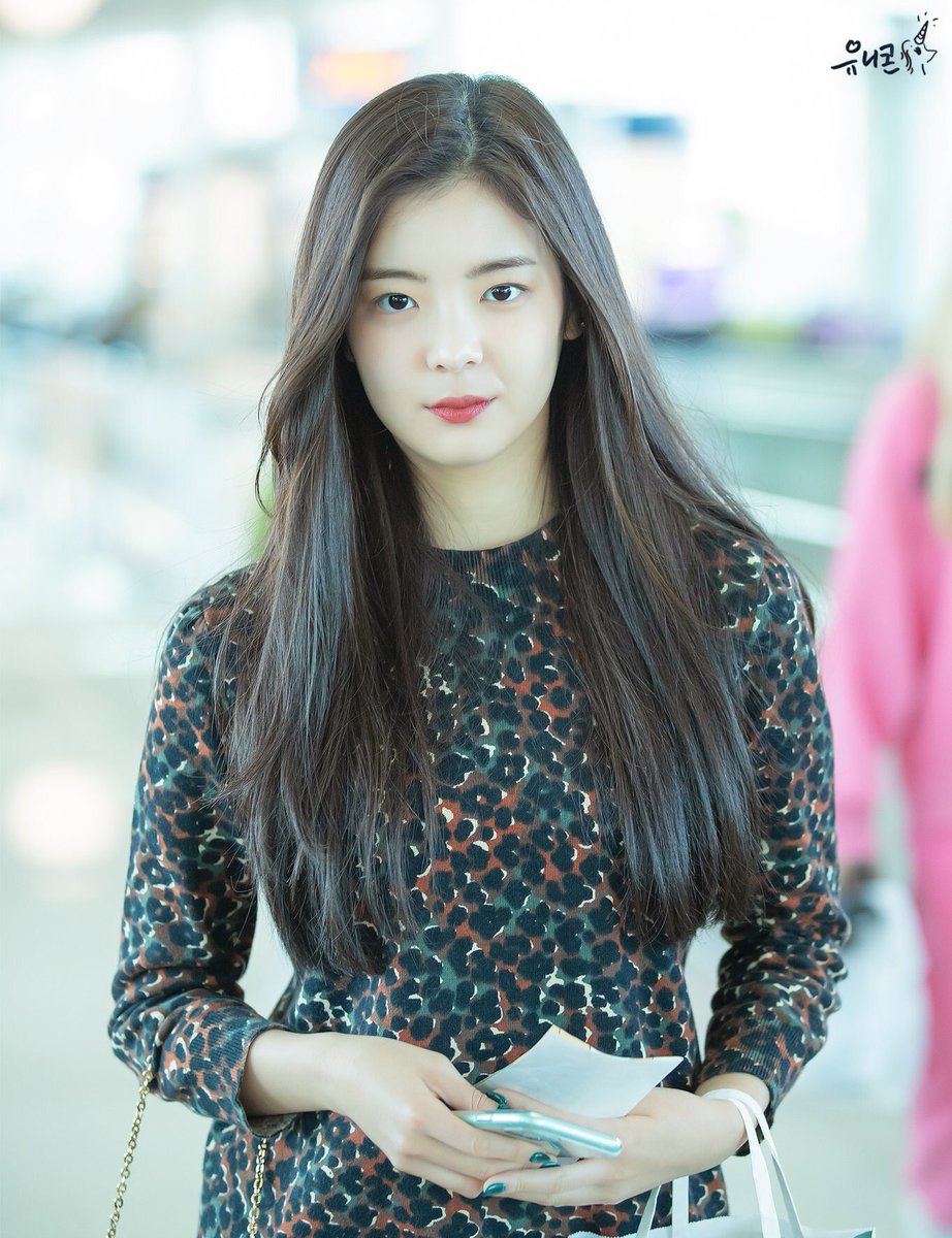 itzypicz's tweet image. Lia ♡ 191101
 ©TheLiaUnicorn
#Itzy #있지  ⥂ #lia