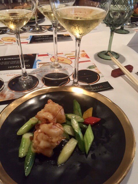 🇫🇷 Les vins #sweetbordeaux à l’honneur mardi dernier à Hong Kong !
 
🇬🇧 Sweet Bordeaux wines in the spotlight last tuesday in Hong Kong !

<a href="/VinsdeBordeaux/">Les Vins de Bordeaux 🍇</a> #foodandwine