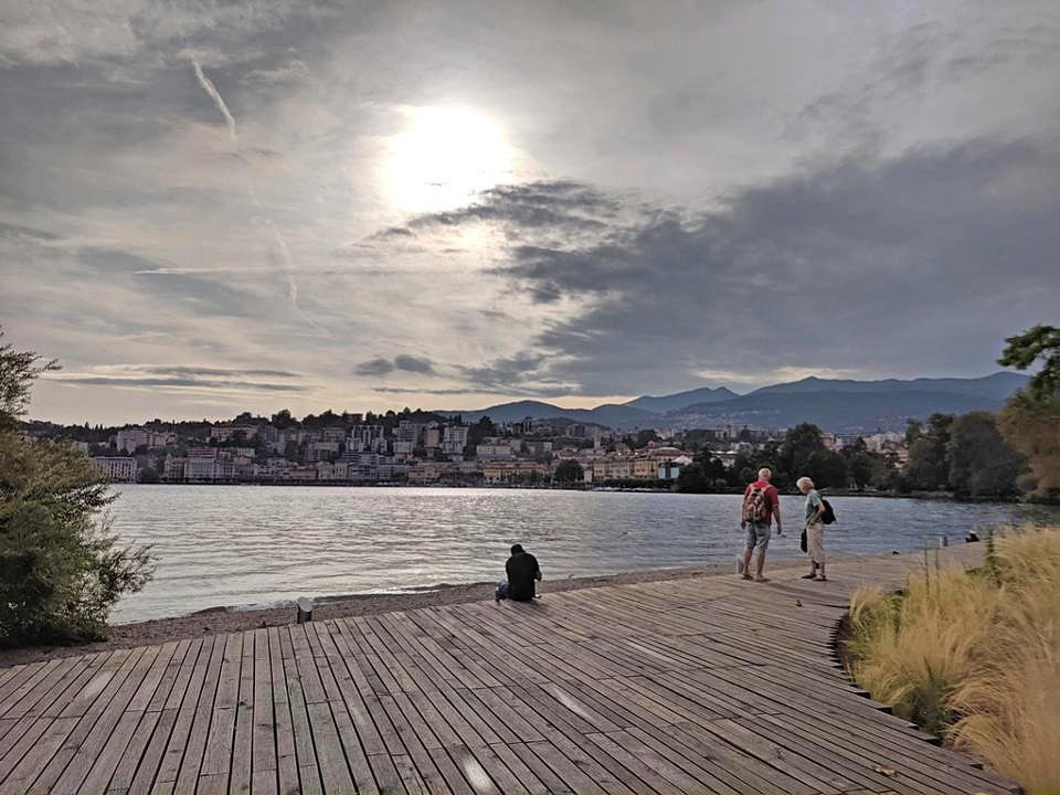 Cinque motivi per visitare il Ticino, l'incantevole regione mediterranea della Svizzera.
Think you know Switzerland? Think again. Pensi di conoscere la Svizzera? Ripensaci! Bellissimo articolo su Forbes che esalta le bellezze del Ticino e di Lugano. 
👉 forbes.com/sites/sandrama…