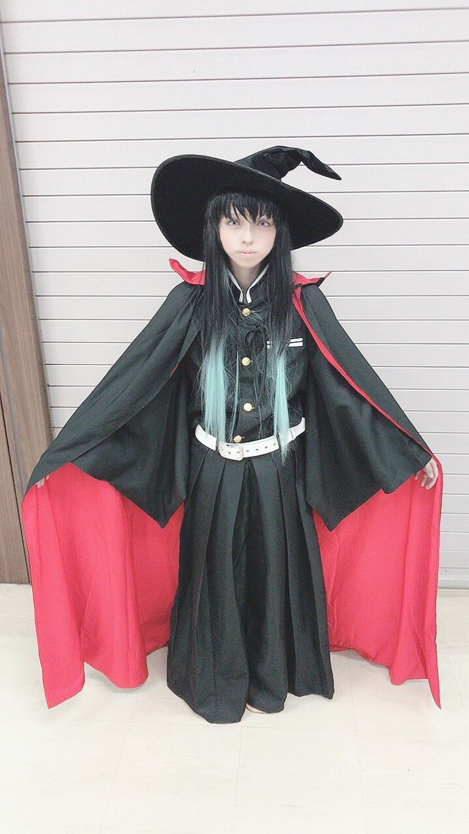 Women in capes (@InCapes) / Posts / X
