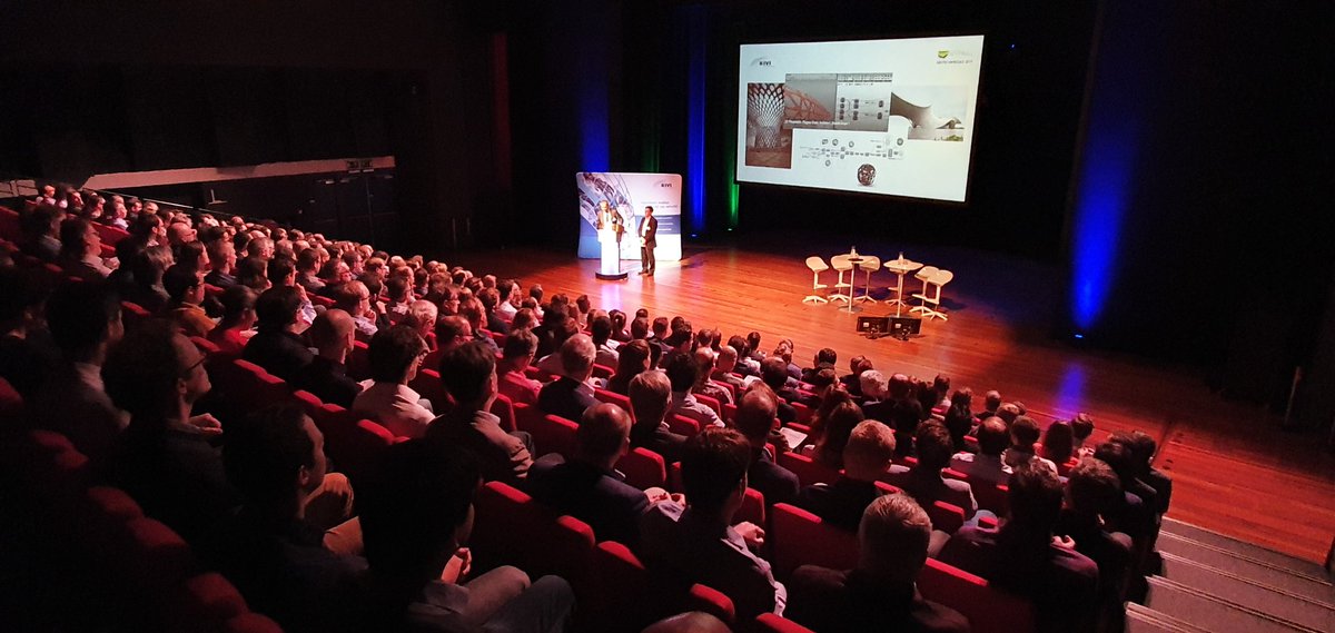 MBSinfra's tweet photo. Opening #Geotechniekdag door prof. @theosalet @TUeindhoven  en @WitteveenBos en @KIVI_NL in #Breda @ChasseTheater over #industrie 4.0 #robotisering #bouwkunde #ingenieurs  https://t.co/iU9Hn5AXDv https://t.co/jPsuEPdJm7