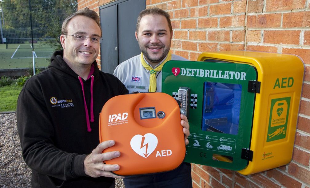 Ardenpersonnel's tweet image. Fantastic news!  Well done to Alcester Round Table for their contribution towards Alcester's new defibrillator!  buff.ly/32bOmpN