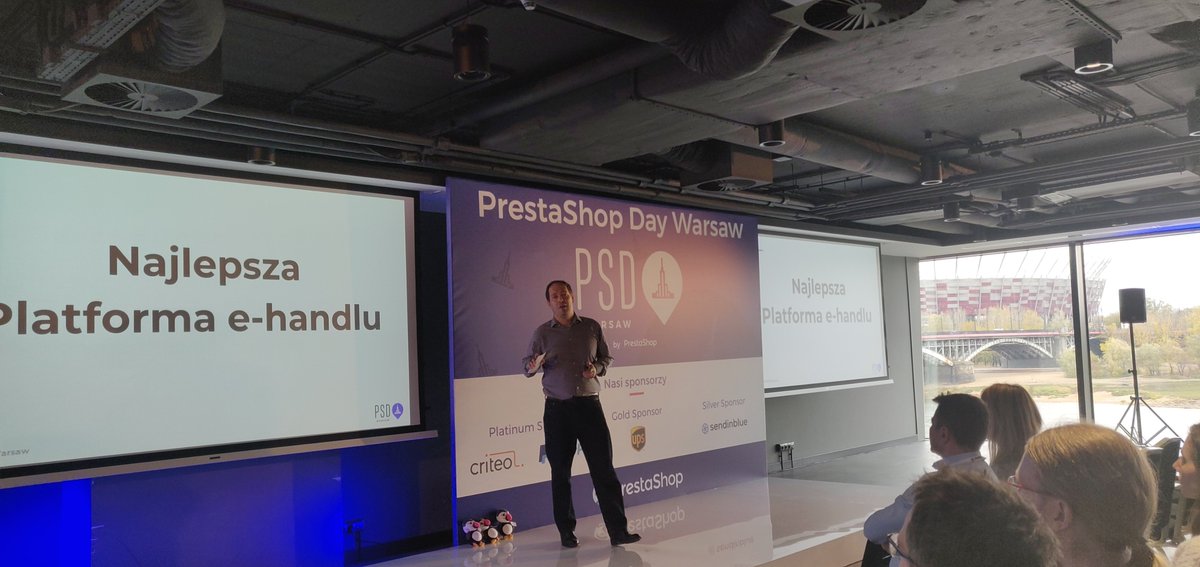 PrestaShop tweet media