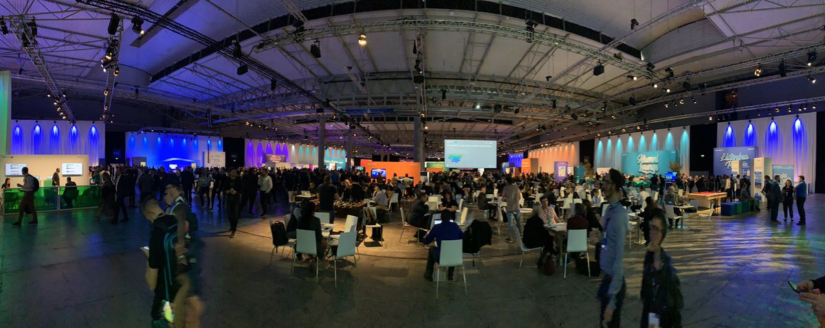 ietanalex's tweet photo. VMworld 2019 in Barcelona just kicked off... great news and sessions upcoming in the next days... #VMworld2019 #MakeYourMark https://t.co/eYFuUlE4PR