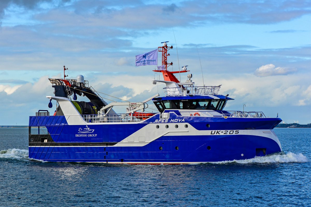 VesselFinder's tweet photo. Innovative Damen-built vessel named in Scheveningen ceremony
https://t.co/QMGJd0WX6l #DamenShipyardsGroup #Damen #FishingVessel #naming #VanderZwan #SpesNova https://t.co/FevacuwkaQ