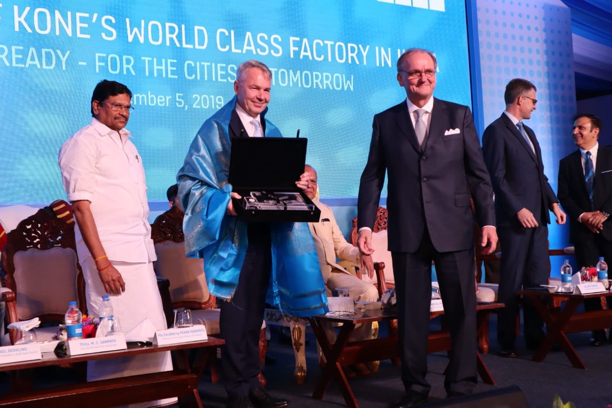 Ulkoministerio's tweet image. On his second day in India, Minister @Haavisto inaugurated @KONECorporation’s new factory in Chennai. “I'm delighted to be part of this occasion manifesting dynamic and growing commercial relations between Finland and India. Ties between #Finland &amp;amp; #TamilNadu are close and warm.”