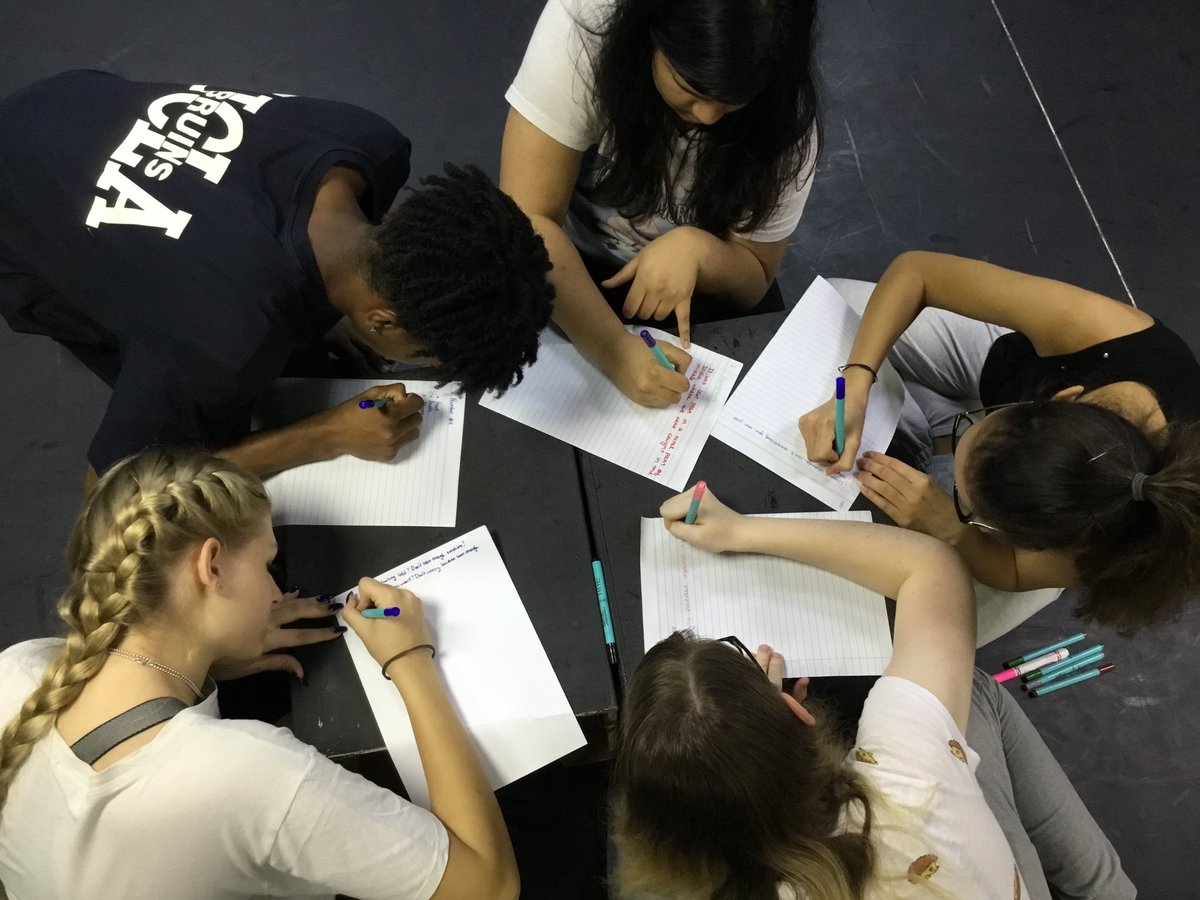 Fantastic drama workshop with the amazing @thePaperBirds this morning!! #RWAarts #RWAdrama #studentwork