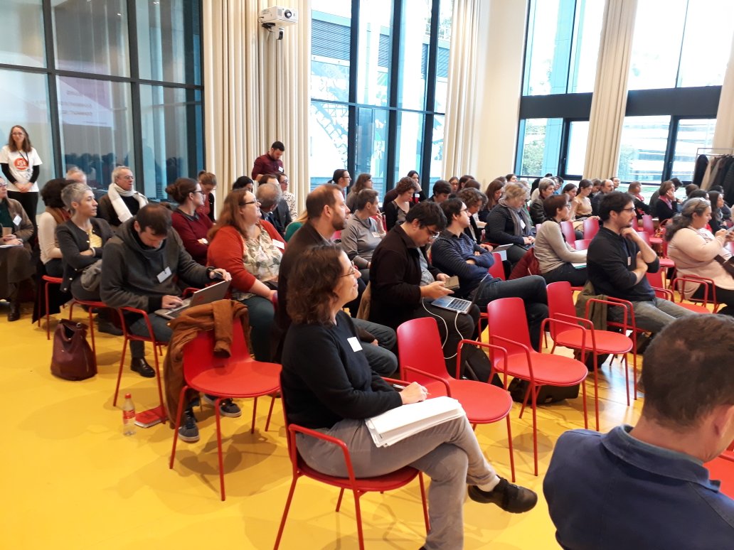 VeroniquePretre's tweet photo. Discours d'introduction de la JE @ADBU_Officiel "Services aux chercheurs" par @Gicquel_CS Dir. DR @centralesupelec dans les locaux du campus de Paris-Saclay
#PoleIST https://t.co/zT7619lBHS