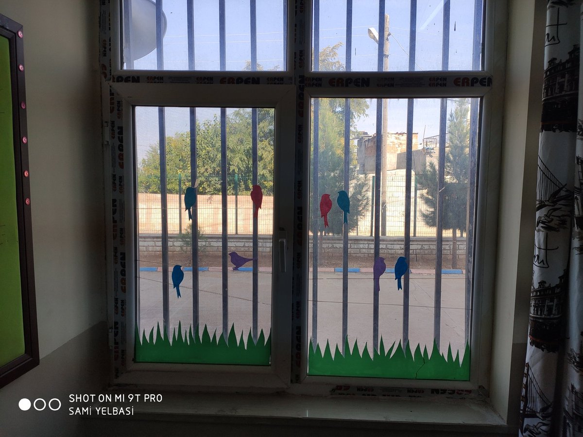 Yüreği güzel insan olduğu her yeri güzelleştirir
Yaşadığı yere göre değil taşıdığı yüreğe göre yaşar

Öğretmenimiz Sn Özge KAYAN güzel yüreğini sınıfına yansıtıyor ve öğrencilerimiz için harika bir öğrenme ortamı hazırlıyor
@SinanATES_63 <a href="/fduman27/">Furkan Duman</a> <a href="/Sikak_Ali/">Ali Şikak</a> @gmcidir <a href="/ozgeakbltt/">Özge A.</a>