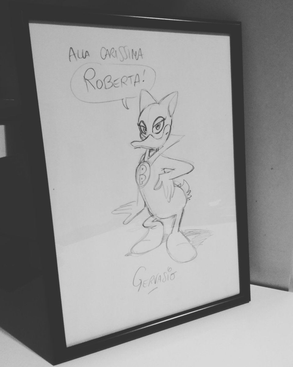 LaDonnaFumetto's tweet photo. Mentre tutti condividono i loro bottini lucchesi io posto lo sketch fattomi tempo fa da #MarcoGervasio, ora che l'ho finalmente incorniciato! #DollyPaprika #Fantomius #Disney https://t.co/AHosirAQaP