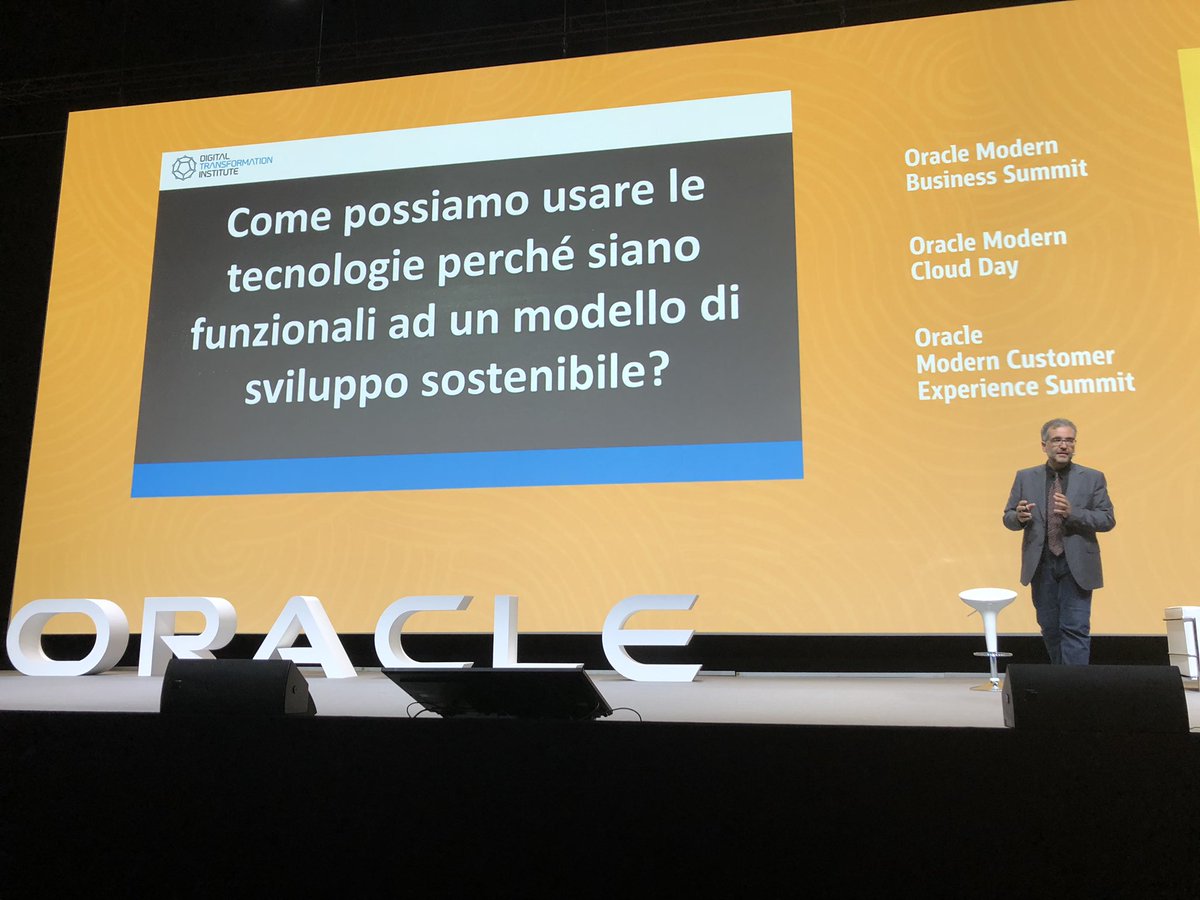 Come possiamo usare la #tecnologia perché sia funzionale a un modello di sviluppo sostenibile? Questa la grande provocazione con cui ci lascia <a href="/stefanoepifani/">Stefano Epifani</a>.
#OracleMCD
#OracleMBS
#OracleMCX