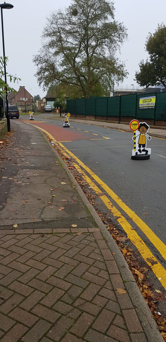 @School_RdSafety some of our #parkingbuddies @Enfieldheights @RickJewell64 seems to be working but still the odd driver who totally ignores the little buddies. Any leaflets or stickers etc for further encouragement please. Thank you @CHATacademies