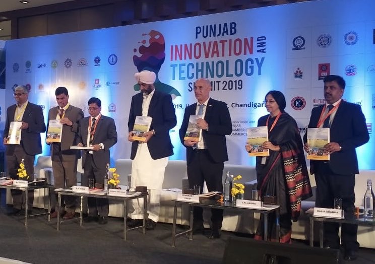 KirtimanAwasthi's tweet image. Developed by @PSCST_GoP &amp;amp; Directorate of Environment &amp;amp; Climate Change with technical support from @giz_india revised draft #SAPCC of #Punjab released by H’ble Finance Minister of Punjab @MSBADAL at the #PunjabInnovationSummit2019 @InnovatePunjab