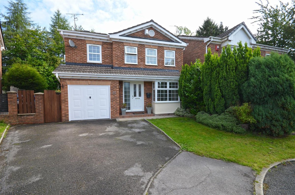 HomeEAAshton's tweet photo. 🆕New Price! Willow Wood Close #AshtonUnderLyne #Tameside Four Bedroom Detached #Family sized #Property Quiet &amp; Popular Location £325,000☎️ 0161 304 0000 🏡 https://t.co/h9DZDTvVcR