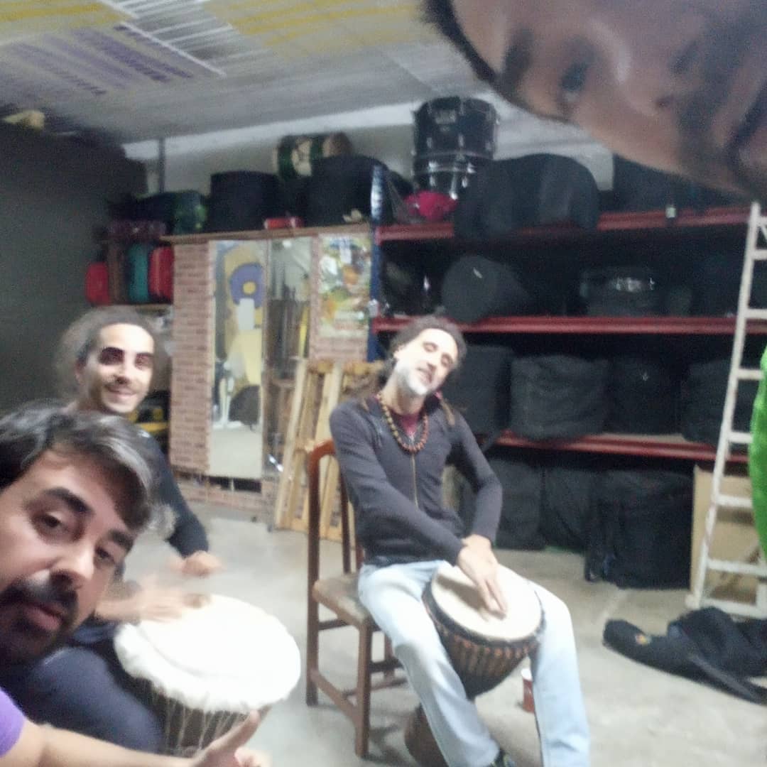 BlocoTambole's tweet photo. También los lunes se preparan cositas ... Un poquito de Africano pal Cuerpo!!!! https://t.co/QFJIc2Ntng