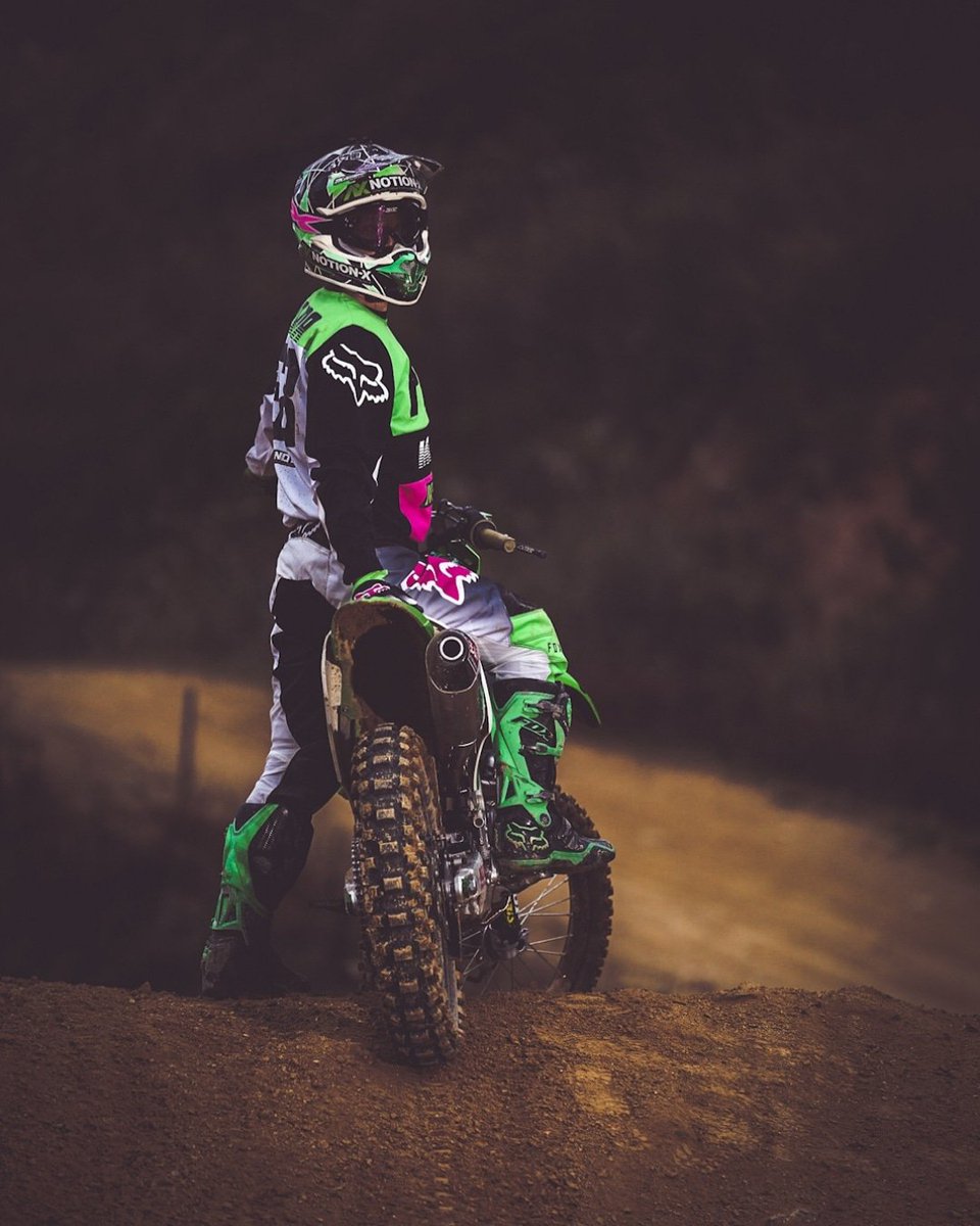 kokey_mx's tweet image. ｢最高にカッコイイ自分｣
を僕はもっと撮りたい
撮らせてほしい
#肘爆photo 
#NOTIONX