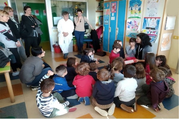 “Ascoltare: infinito presente”: #Modena dalla parte dei diritti dell’#infanzia. Lezioni magistrali, laboratori per adulti e ragazzi, spettacoli per celebrare i 30 anni della Convenzione Onu 
bit.ly/2ChMCRe