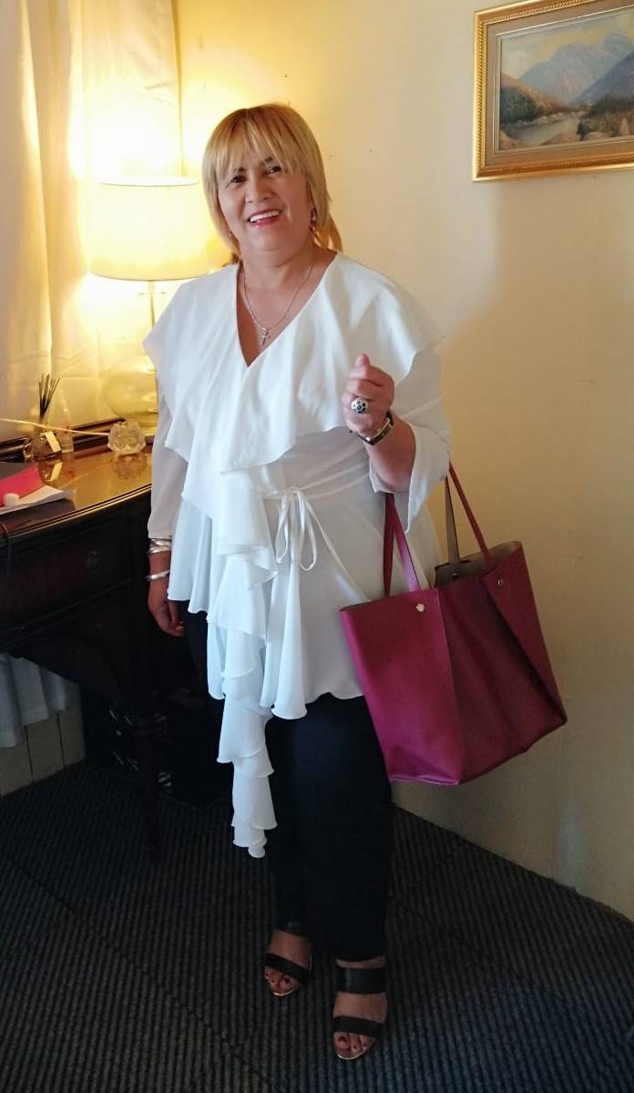 Don't change to fit fashion, change the fashion to fit you.
*Inescapable beauty
#tiptuesday #frills #fullerfigure #IrisFashions #SouthAfrica #DefineYourself #LoveYourBody #designingandsewing #myowndesigns