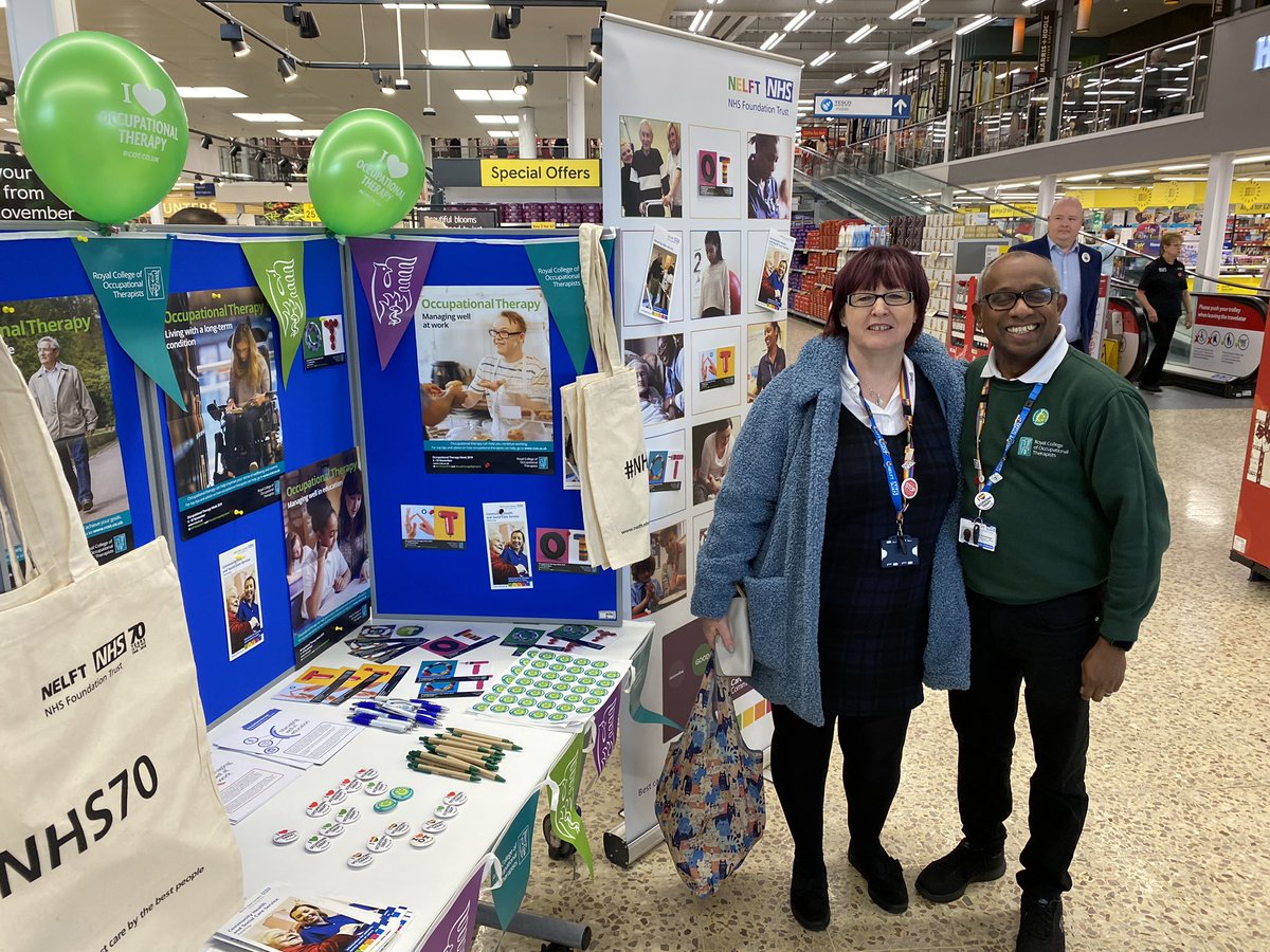 jay_sundersingh's tweet photo. Day2 Celebrating #OTWeek2019 Tesco in Romford with Havering Falls Service and Havering CHSCS Therapies (ITT) OTs 🎂🥳@jay_sundersingh @laurajstuart @JuliaScottRCOT @NELFT_AHP @NELFT_OT @NELFT_falls @CHSCS_ITT @theRCOT @LBofHavering https://t.co/zpI6S4bLIa