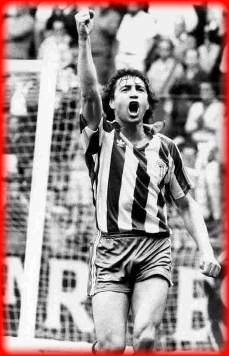 only_sporting's tweet photo. Historia del Arte 🔴⚪🔴⚪ https://t.co/qu49vRn58V