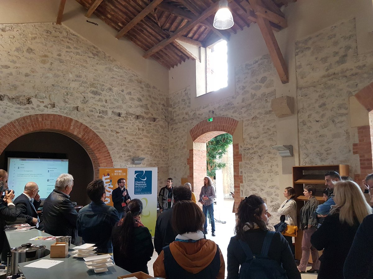 CRESS_sud's tweet photo. #JeunESS40 | La pléniÚre des engagements
Animation collective, modérée par Magali Chouvion, Sans Transition ! @SansTransiPce
Toute l'actu des #alternatives et de l'#ESS en #Provence. Et plus encore... https://t.co/2rntaGgLD4