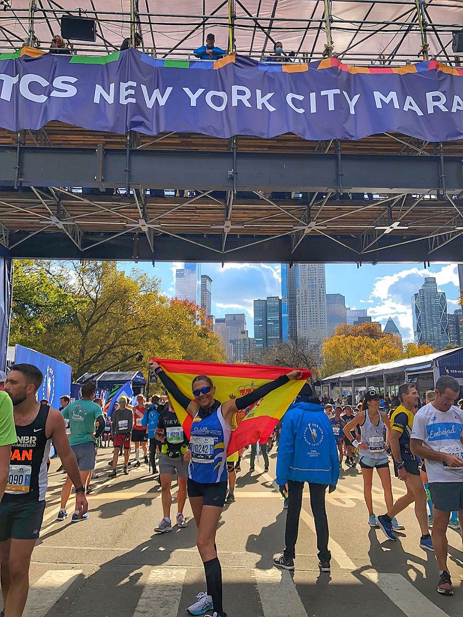 karolinagar's tweet image. Del infierno al cielo!!!
La carrera más bonita de mi vida...el camino más largo y duro.
No fue mi mejor marca, pero viniendo de donde vengo, estando donde estaba...
Lo más importante ¡¡terminada y disfrutada!!!