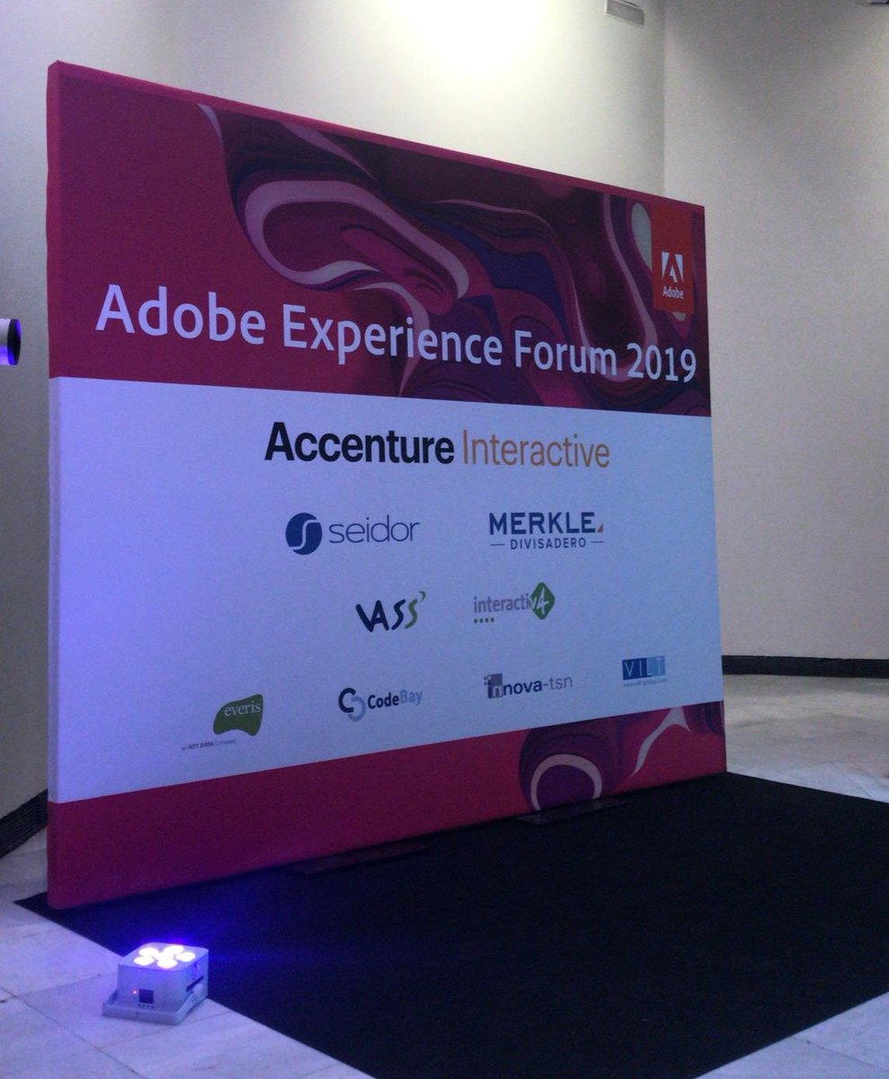innovatsn's tweet photo. Finaliza la jornada en #AdobeExperienceForum 2019.
👏👏👏 ¡Gracias por el día de hoy a nuestro partner @AdobeES! https://t.co/6CGpmGJSLf