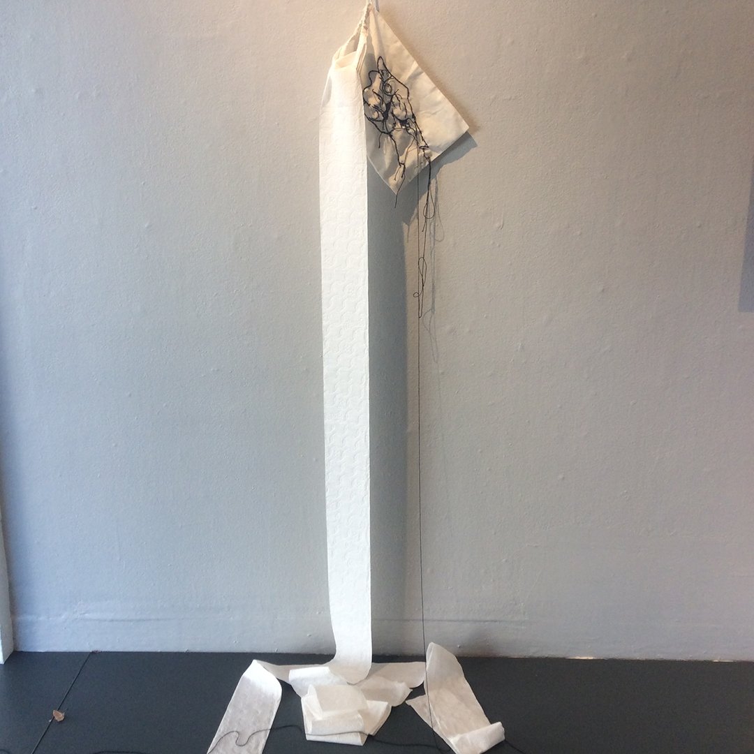 creativityxplrd's tweet photo. Here is an installation by #JDGreen comprised of a found porcelain toilet (a reference to Duchamp’s famous urinal) & delicately #embroidered bathroom tissue. Come see the show through this Thursday! https://t.co/qritDodcq6