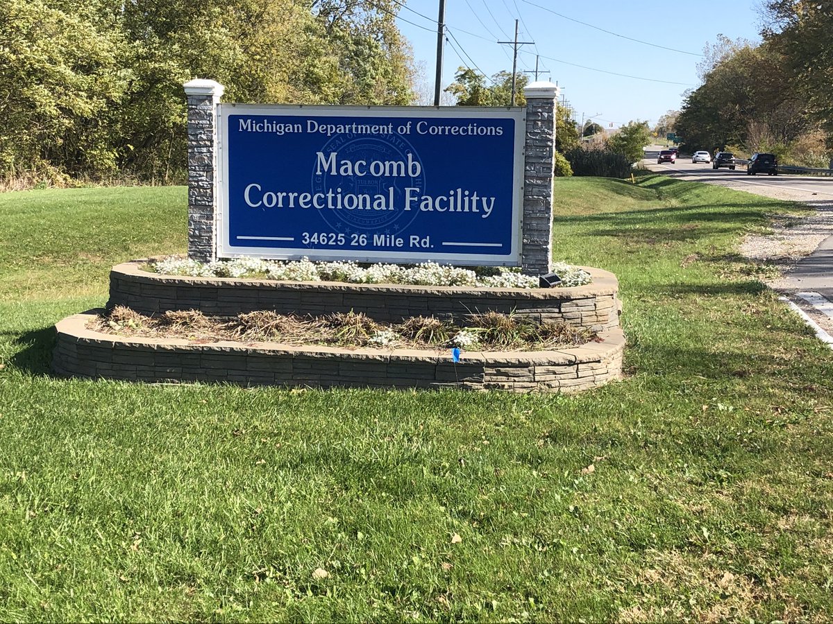 Stephenson_G4's tweet photo. Harvest Gathering is in full swing at Macomb Correctional Facility. @MDOCCFA @RobertLeduc12 @karensolgot1 @MRFSgambati @IamKLIMO @SteeceKris https://t.co/qaJl1AK40i