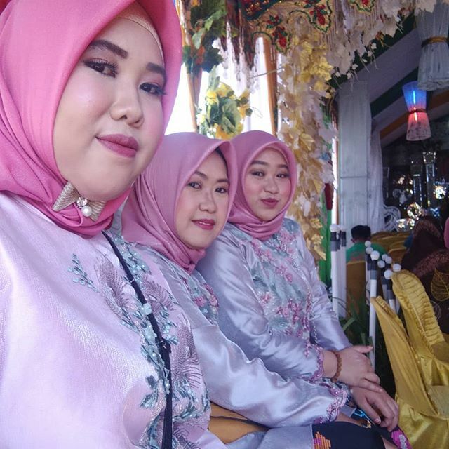 mhycute75's tweet photo. Best moment of the day
#weddingday https://t.co/pI5DMeUyR3 https://t.co/J7R0wLAQew