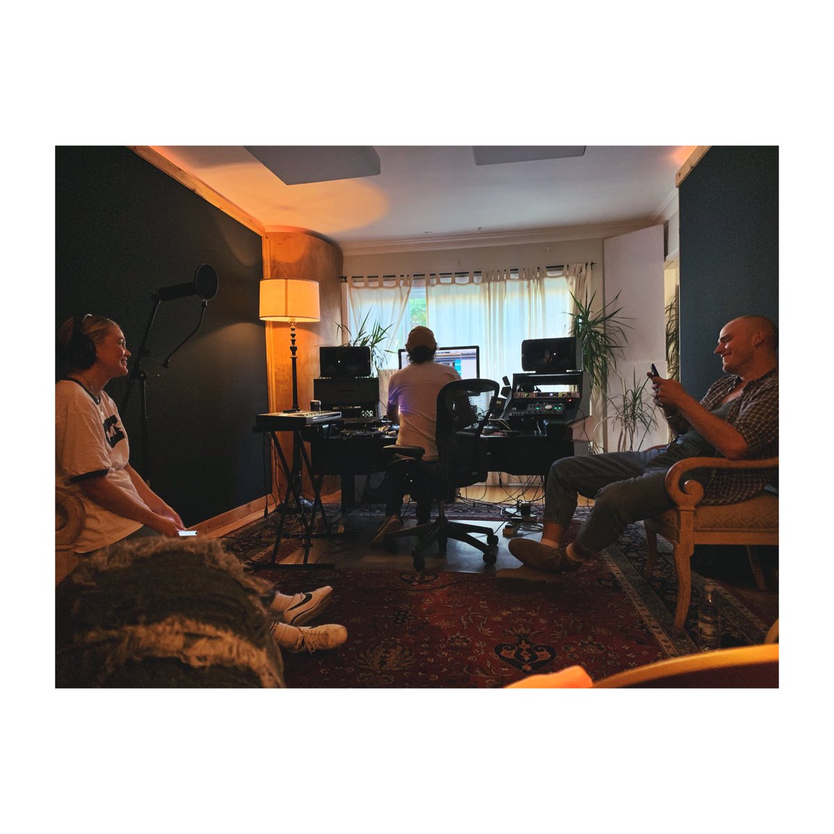 Robert Gillies tweet media