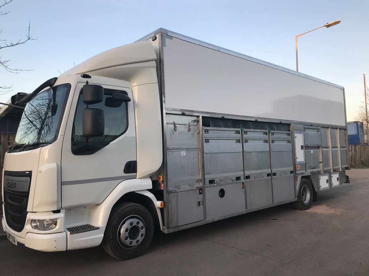 CwsEngineering's tweet photo. @VOGCouncil CWS Has Just Released A New Generation Of
Kerbside Collection Vehicle 800 series Allows For Material Compaction On The Move Giving a Shorter Cycle Time - With A Higher Payload Than Our Competitors -  A Lighter Move Effective Vehicle Available For Purchase &amp; Hire https://t.co/aFcfzeMfIy