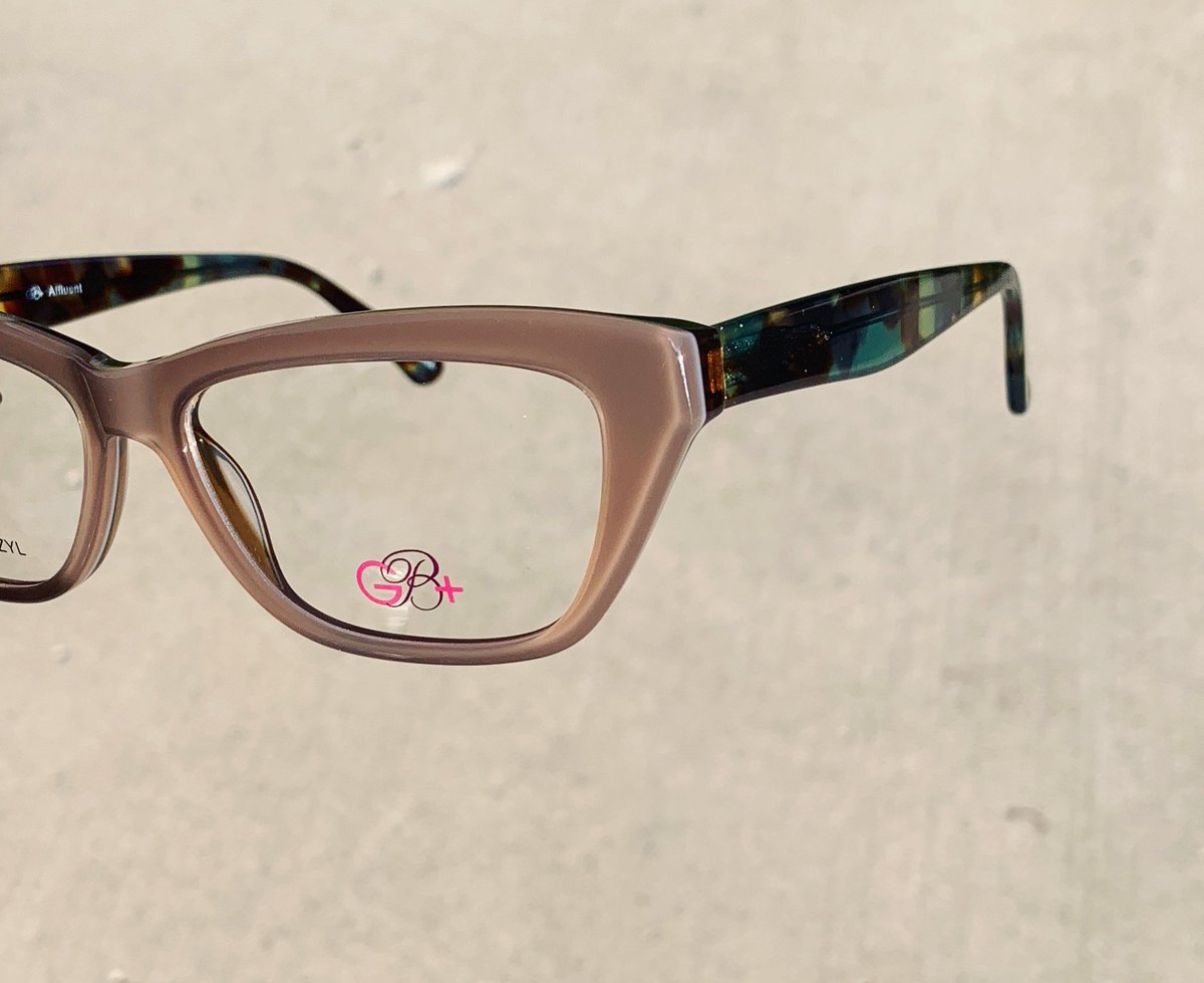 ModernFrames's tweet photo. “If you have a big vision, your actions have to match it.” -Jeanine Blackwell 👓
Model: Affluent (GB+ Collection)
•
#LoveMyModerns #ModernOptical #MOI #eyecare #EyeCareProfessionals #GBPlus #PlusSizeEyewear #PlusSize #PlusSizeWomen #optometry #plusmodel #mystylishcurves #vision https://t.co/7KHYZYAzn1