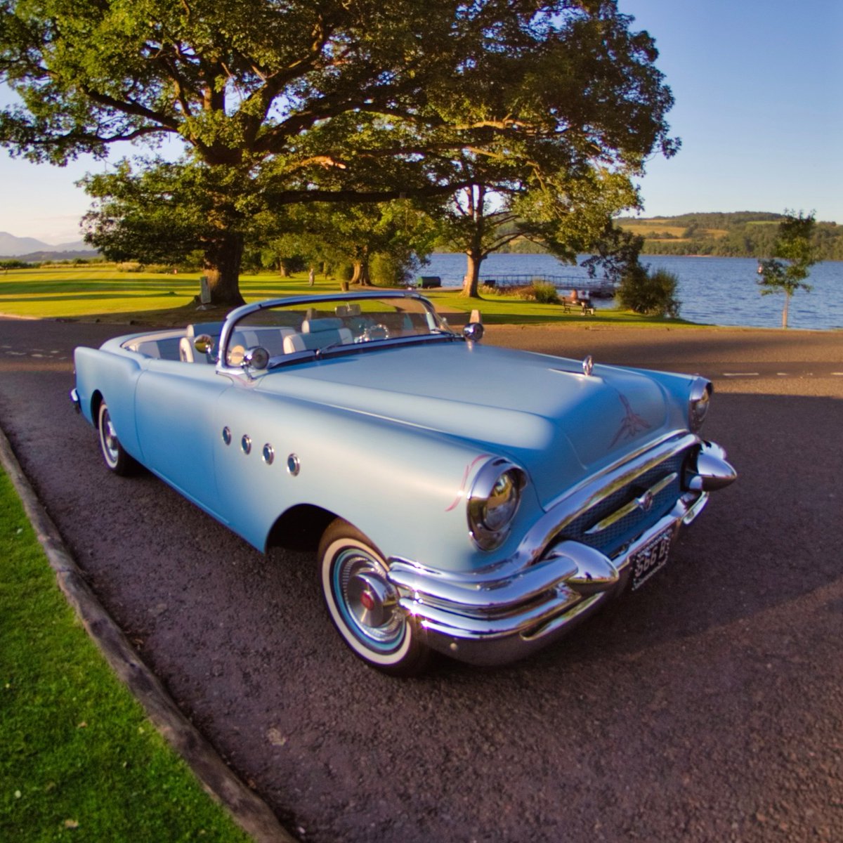 With classic curves and a stylish interior, the #Buick Riviera is the perfect edition to any summer wedding ☀🚘